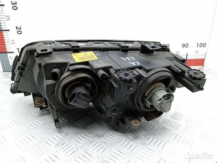 Фара правая BMW 3 E46 2001 63126902746