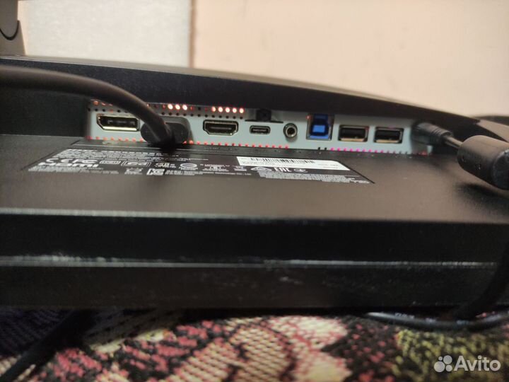 Монитор MSI 32дюйма