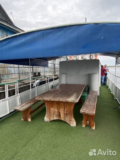 Продаём теплоход