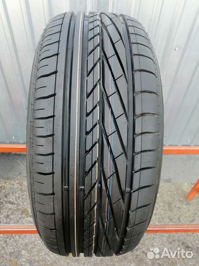 Goodyear Excellence 235/55 R17 99V