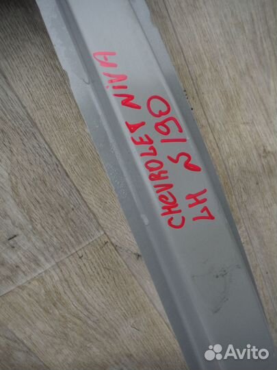 Боковина стойка кузова левая №190 chevrolet Niva