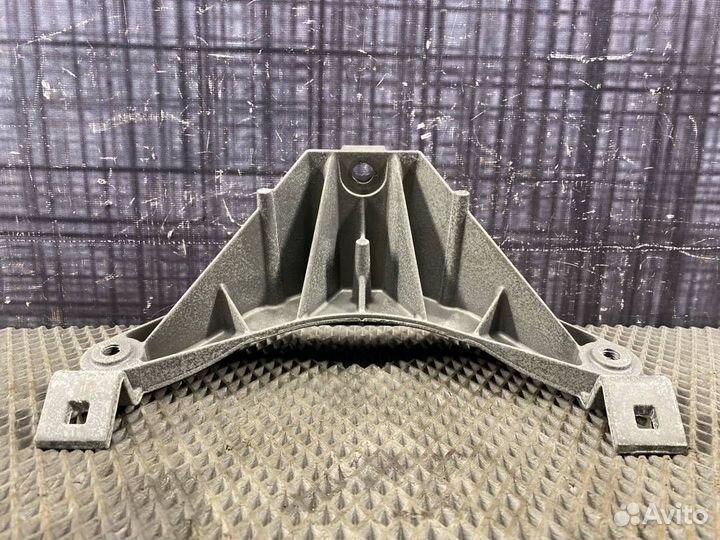 Кронштейн Bmw X5 E70 N62 2007