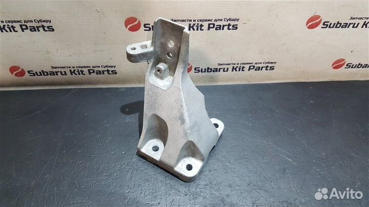 Кронштейн двигателя Jaguar Xe X760 204PT 2017