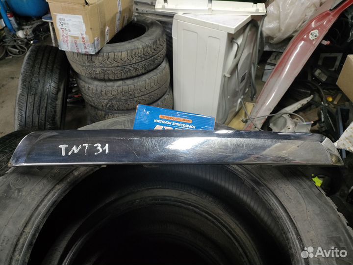 Молдинг задней двери Ниссан х треил т 31