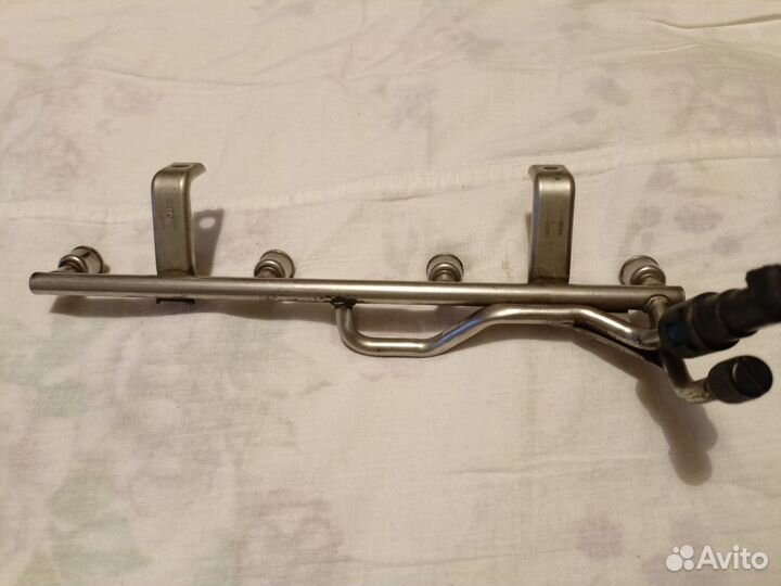 Опель Астра G Топливная рейка двигателя Z16SE