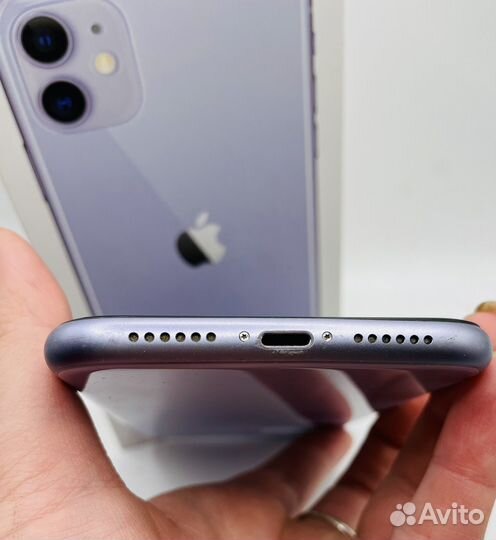 iPhone 11, 64 ГБ