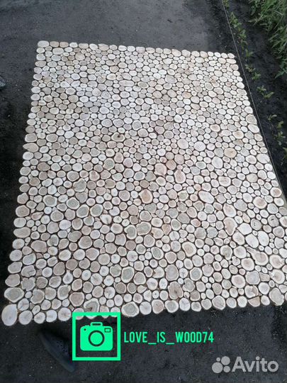 Панно из можжевельника