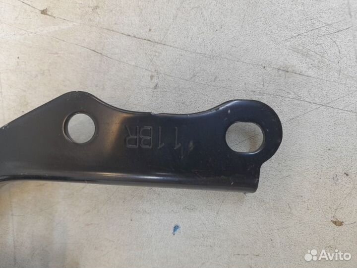 Петля Капота правая Toyota Camry XV70 2017-2023