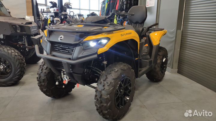 Квадроцикл Can-am Outlander MAX 700 XT 2024