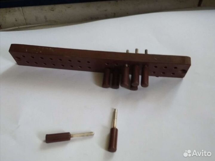 Контакная панель со штырями