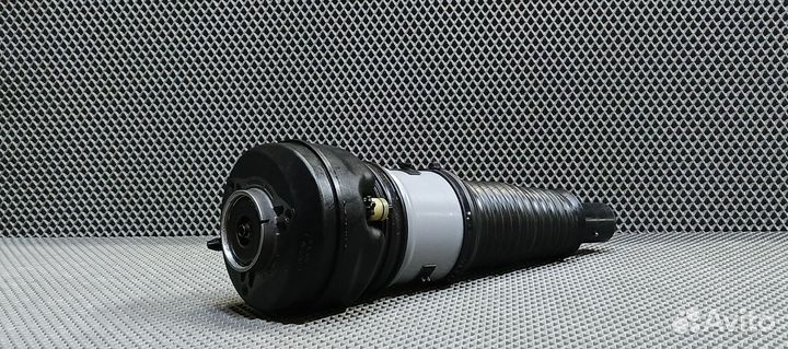 Пнeвмocтoйка Аudi А6 С8 передняя