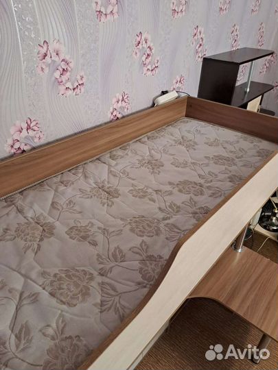 Кровать чердак