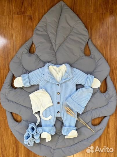 Комплект на выписку для мальчика весна