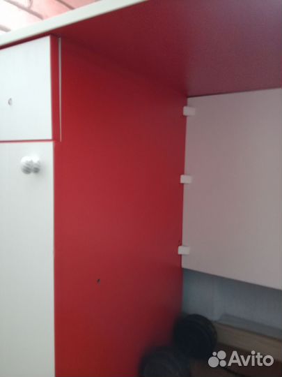 Компьютерный стол