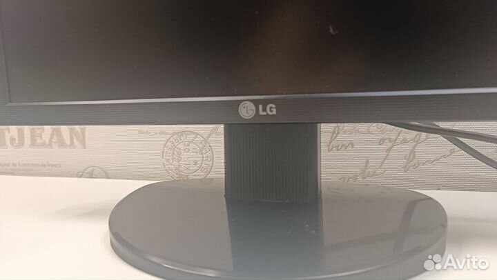 Монитор для компьютера LG Flatiron L1953s
