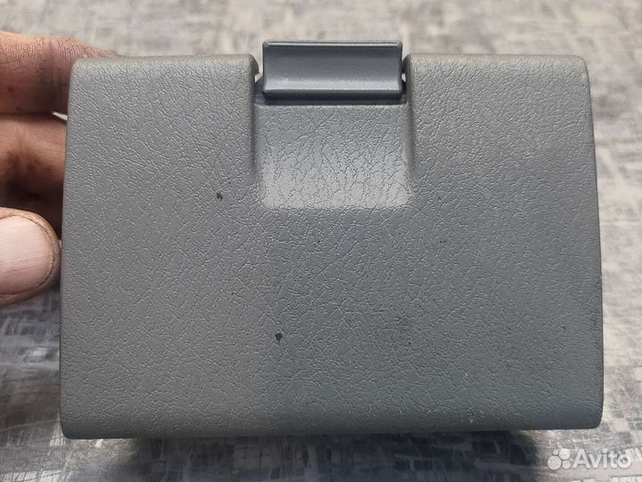 Подстаканник Крайслер гранд Вояджер караван 04-07г