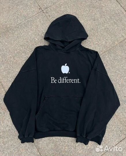 Худи Balenciaga Be different