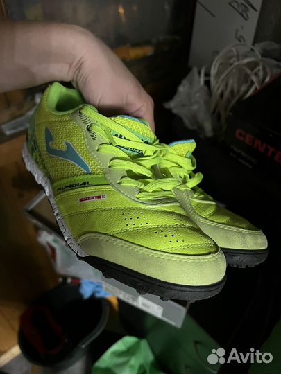 Бутсы футбольные сороконожки