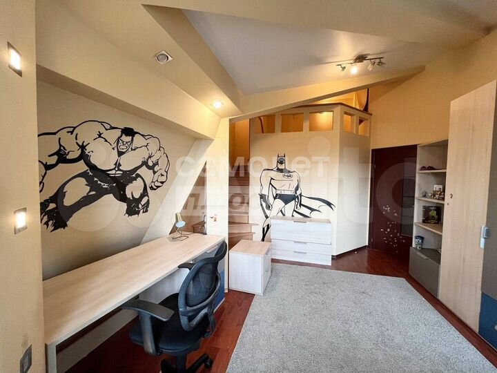 2-к. квартира, 70,9 м², 4/4 эт.