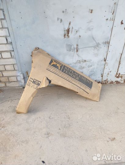 Крыло переднее правое на Pontiac Vibe