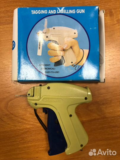 Игловой прстолет для бирок