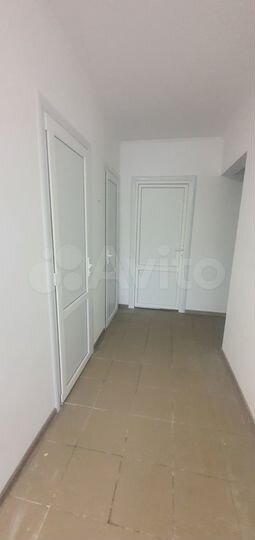 Комната 15 м² в 5-к., 1/3 эт.