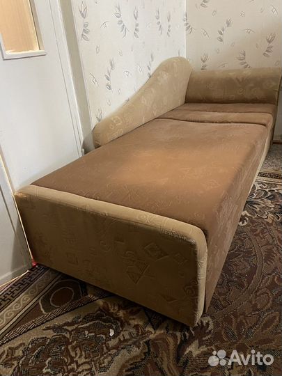 Замечательный диван-кровать