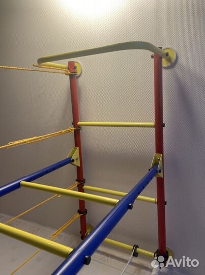 Детский спортивный комплекс. Шведская стенка желез