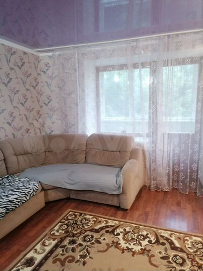 2-к. квартира, 50 м², 1/6 эт.