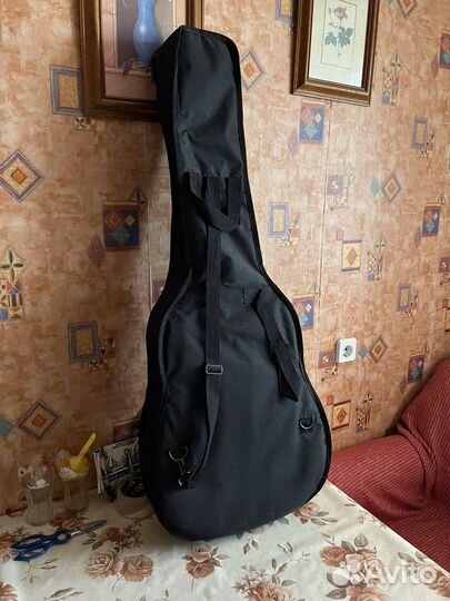 Акустическая гитара Amati