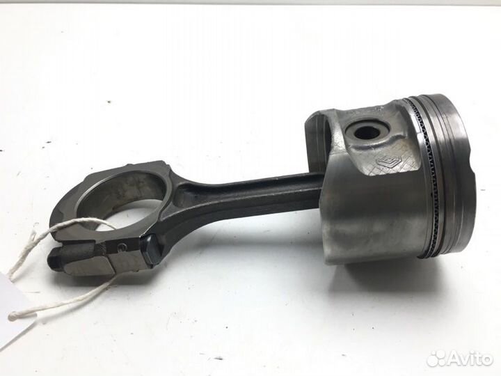 Поршень с шатуном Renault Megane KZ0U K4M 2008