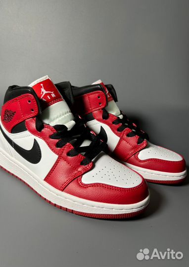 Кроссовки Air Jordan 1 Retro High OG Chicago Люкс