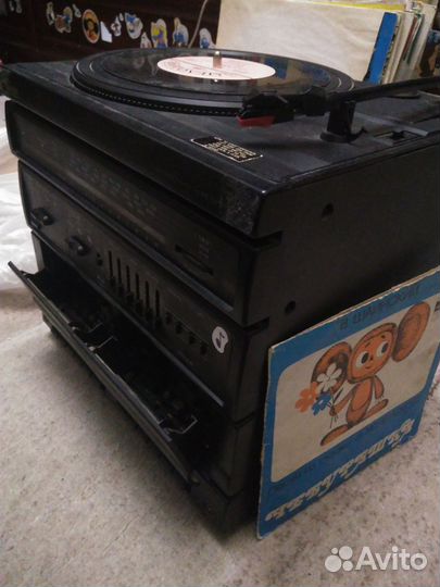 Винил-кассета-радио