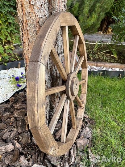 Большое колесо от телеги 90 см. Декор для дома