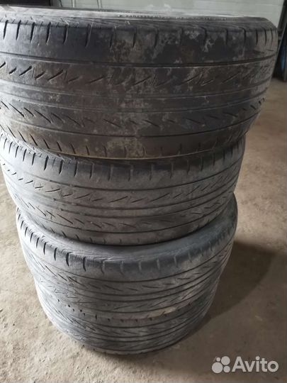 Bridgestone MY-02 Sporty Style 215/55 R17 B