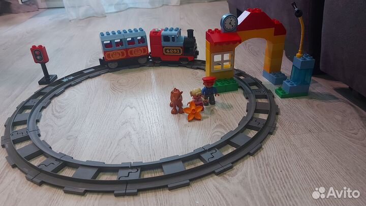 Lego duplo поезд