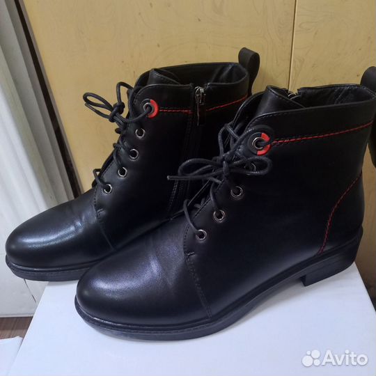 Ботинки женские