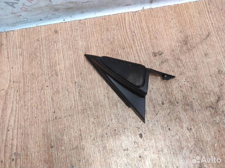 Накладка двери передней правой Subaru Forester