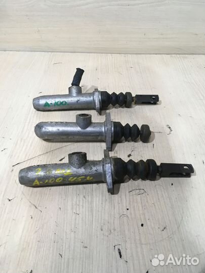 Цилиндр сцепления главный Ауди 100 С4 43721401a