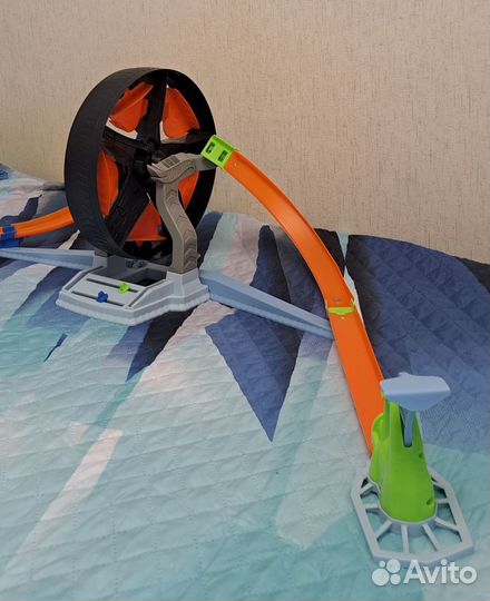 Круговое противостояние трек Hot wheels