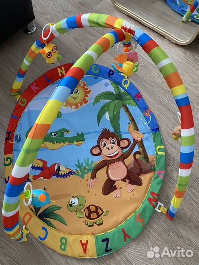 Детский развивающий коврик с дугами