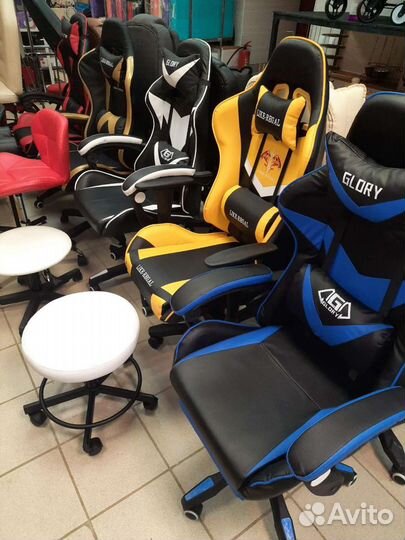 Компьютерное кресло