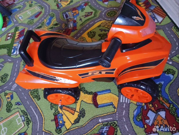 Квадроцикл каталка б/у