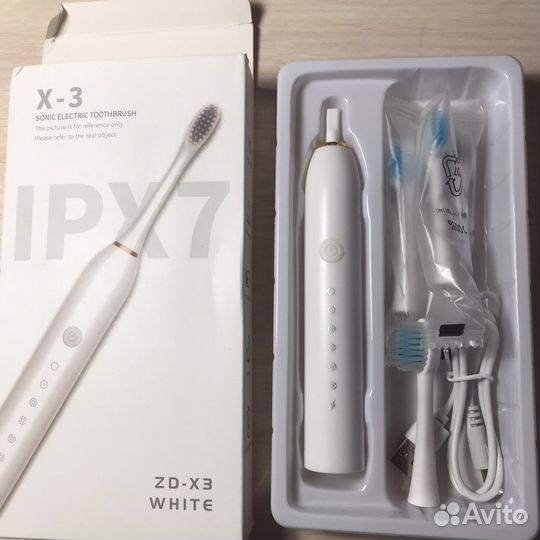 Зубная щетка