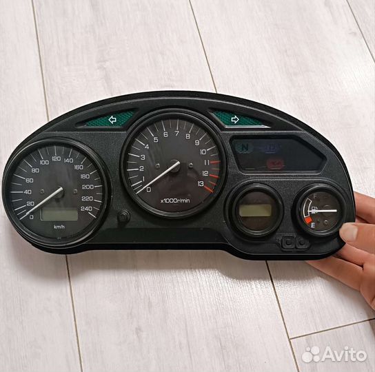 Приборная панель Suzuki GSX600F 2001