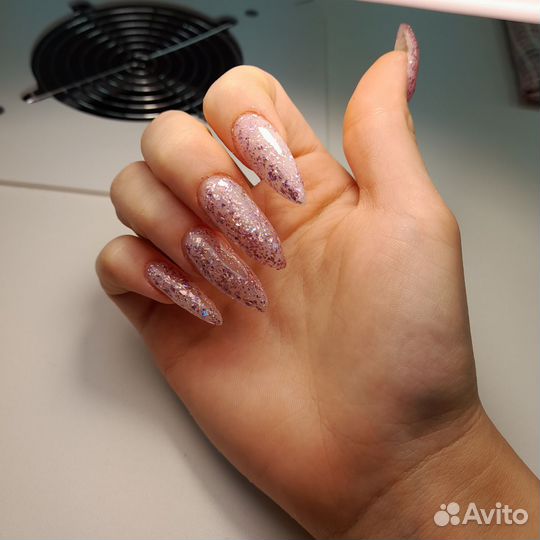 Требуются модели на маникюр