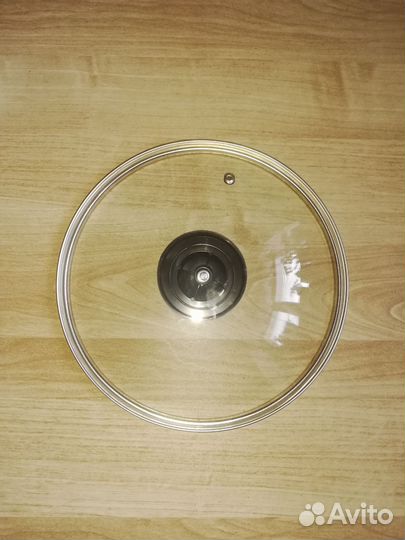 Крышка стеклянная. Диаметр 24см