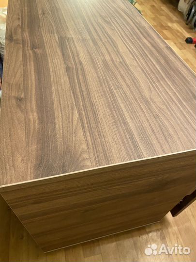 Продам новую тумбу на колесах