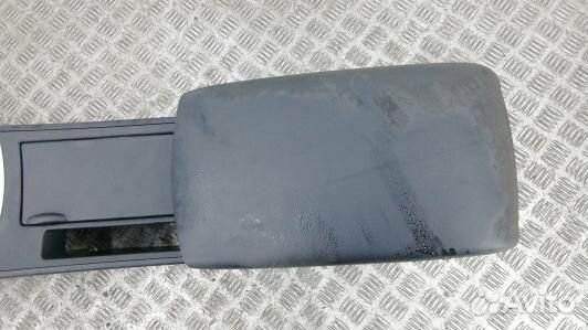 Подлокотник центральный mazda 3 2 (LBN06IX01)