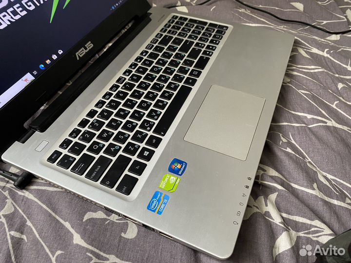 Ноутбук core i3/GT740m/SSD